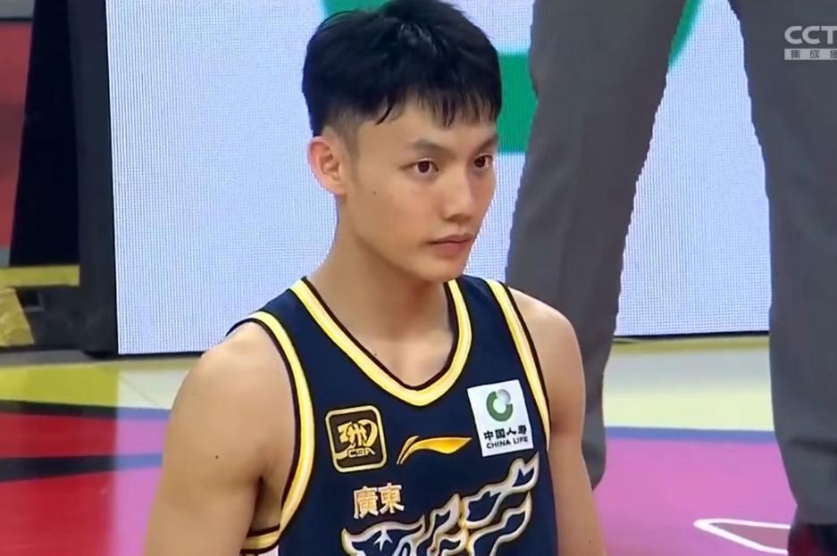 参与D球, 来看