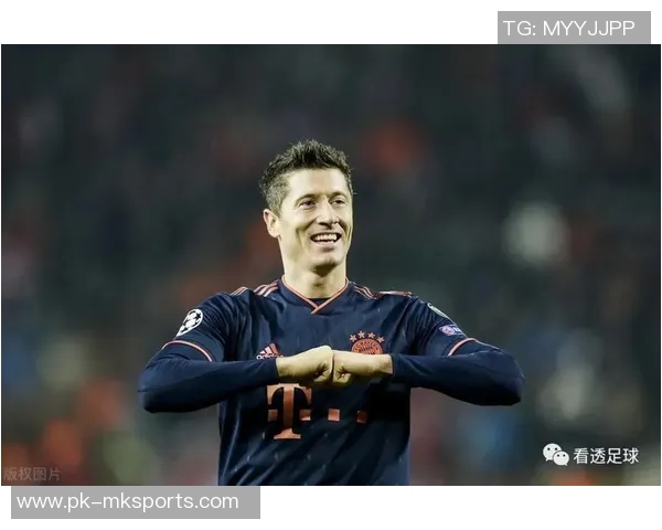 全球著名足球明星详细盘点与经典赛事荣耀全纪录